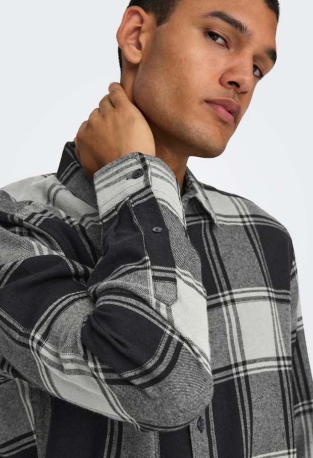 22007112 Griffin/BLACK