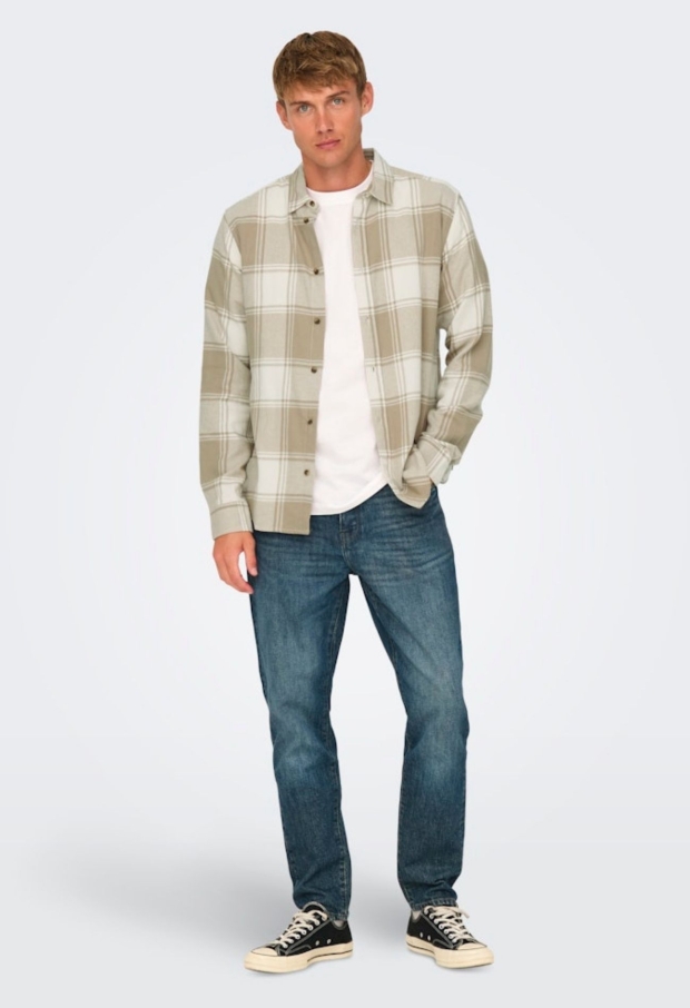 22007112 Antique White/BIG CHINCHILLA 