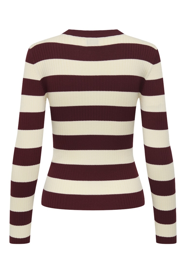 15277223 Cabernet/BLACK BUTTONS 