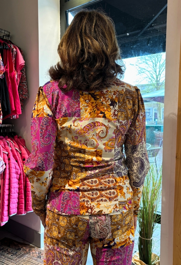 202354 patchwork multi 