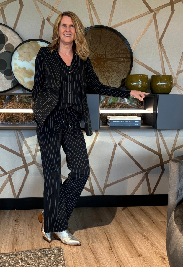 202513 pinstripe zwart 