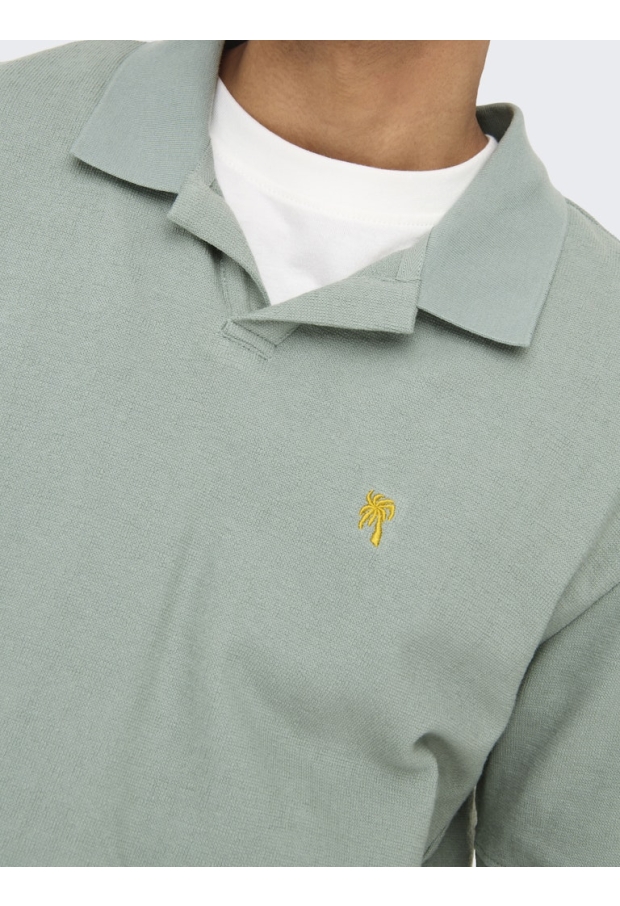 22033697 Iceberg Green