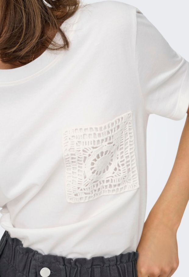 15322073 Cloud Dancer 