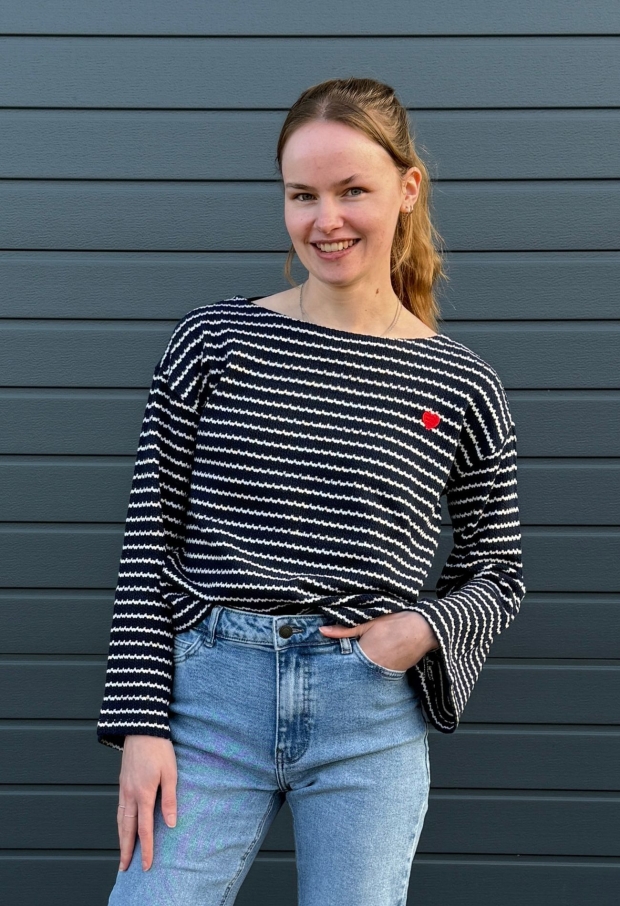 15365937 Black Iris/BIRCH + BS HEART 