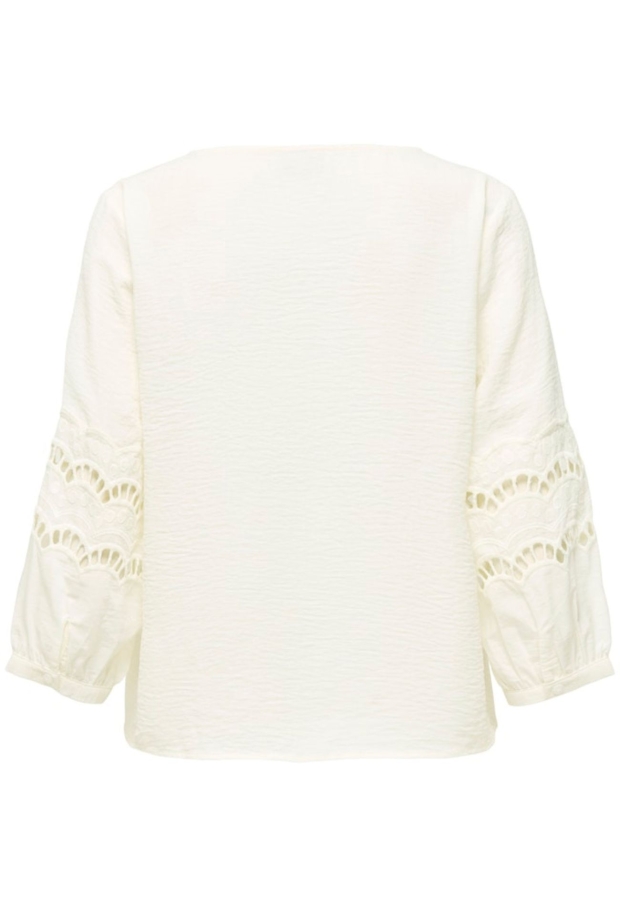 15368619 Cloud Dancer