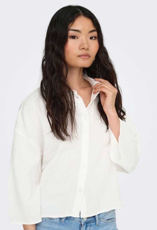 15307159 Cloud Dancer