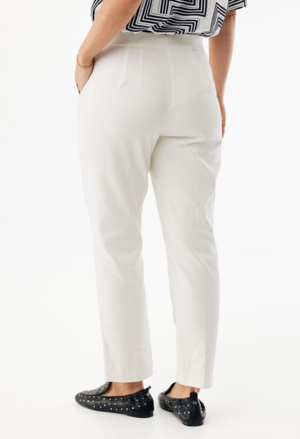 MF007000261W off white 