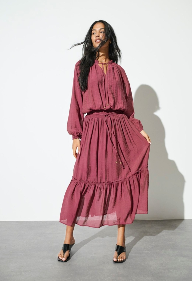15377571 Oxblood Red