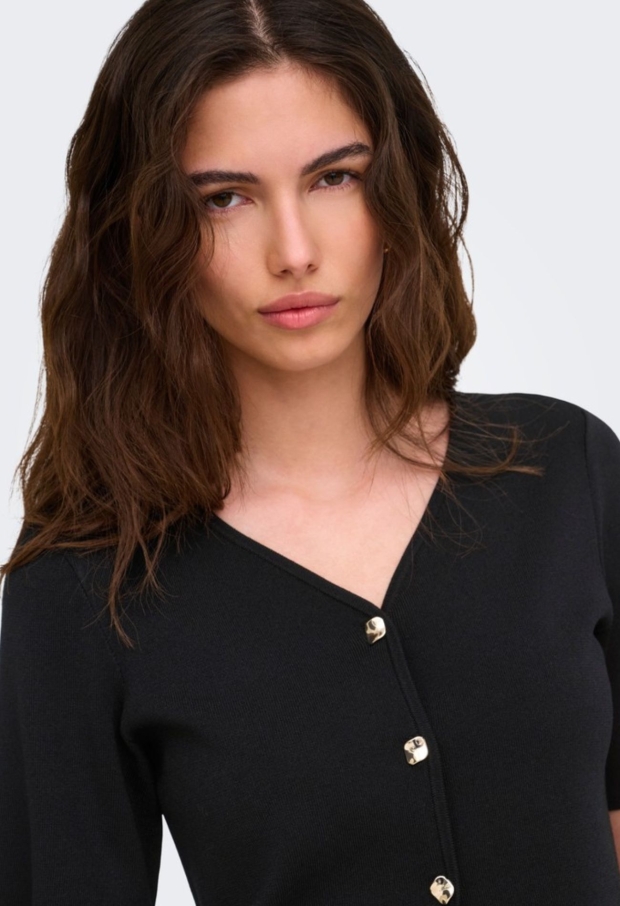 15376522 Black 