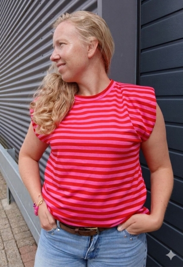 Private label Streep t-shirt kapmouw ROOD Rood Private label Streep t-shirt kapmouw ROOD Rood