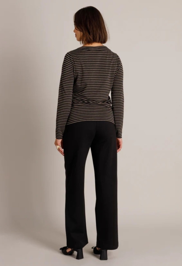 Yest Dames T-shirts lange mouw Black/Light Taupe 0006763 Yest Dames T-shirts lange mouw Black/Light Taupe 0006763