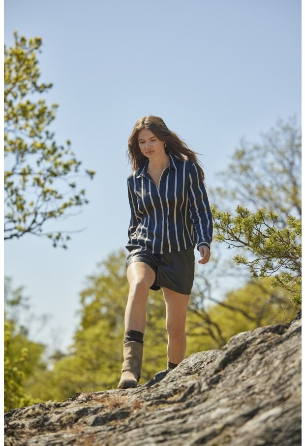 15203504 Black/08-24-30 MULTI ABSTRACT 