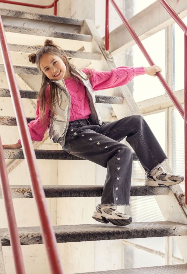 W90104/Roderika Grey dnm 