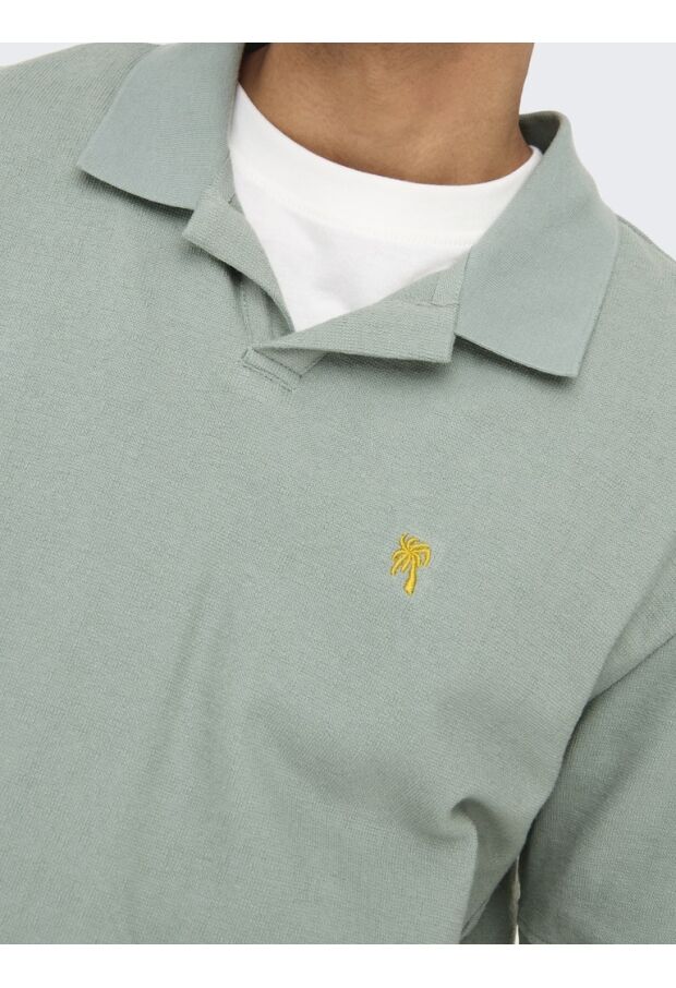 22033697 Iceberg Green 