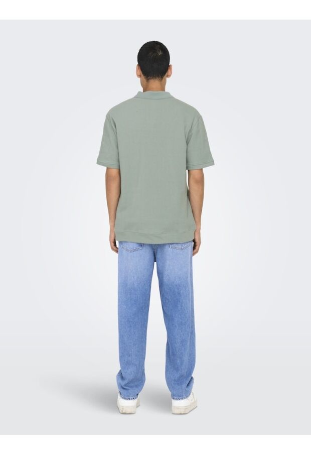 22033697 Iceberg Green 