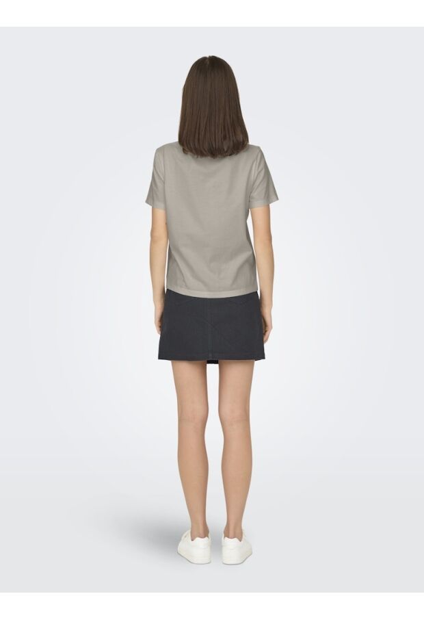 15322073 Chateau Gray 