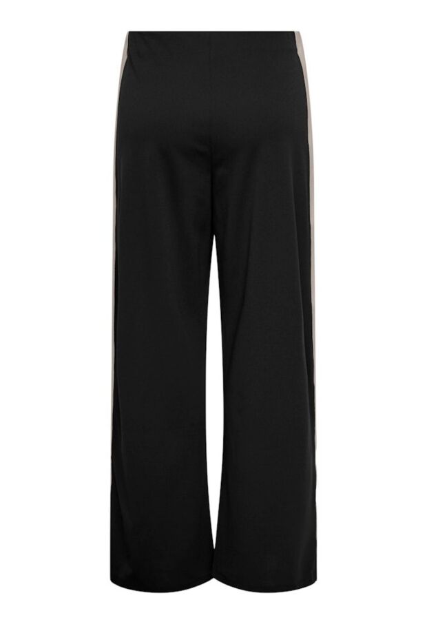 15357399 Black/BLACK 