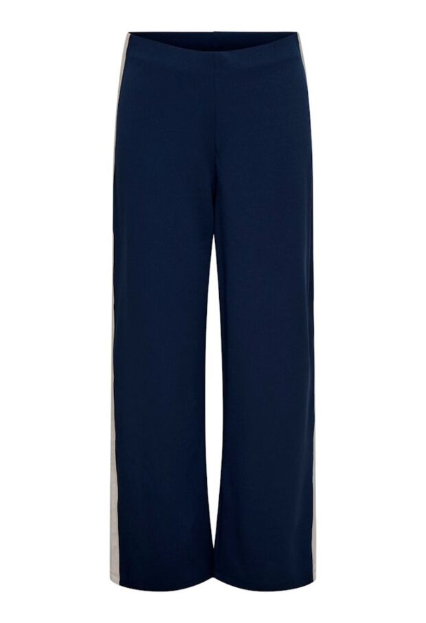 15357399 Black Iris/CLOUD DANCER 