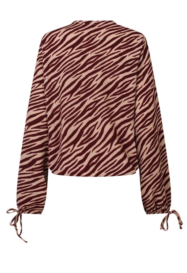 W10479/Dana Bordeaux 