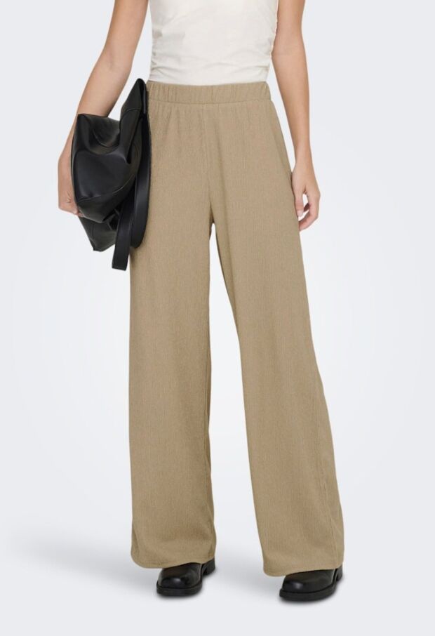 15352943 Silver Mink